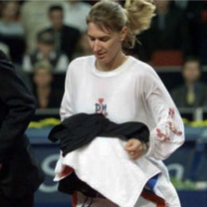 Steffi Graf 1990.png