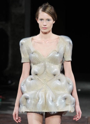 iris_van_herpen_3d_printed_fashion12.jpeg