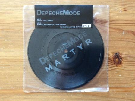 05 - Martyr 7Inch Numbered LTD Picture Disc - Bong 39.JPG