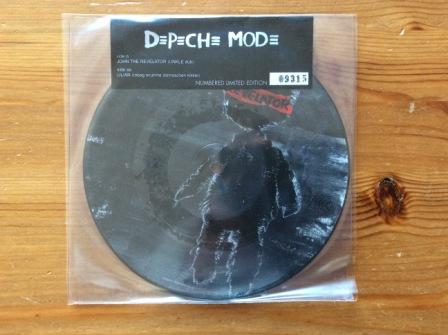 04 - John The Revelator&Lilian 7Inch Numbered LTD Picture Disc - Bong 38.jpg