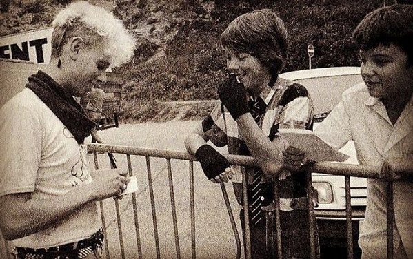 Martin Gore, signing his autograph for young fans at St Austell in Cornwall on the first gig of  SGR 1984-09-27.jpg