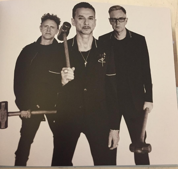 DM spirit CD booklet.jpg