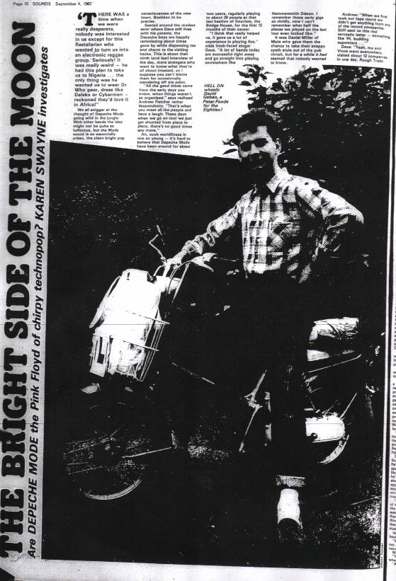 1982-09-04-SoundsUK-THEBRIGHTSIDEOFTHEMOON1.jpg